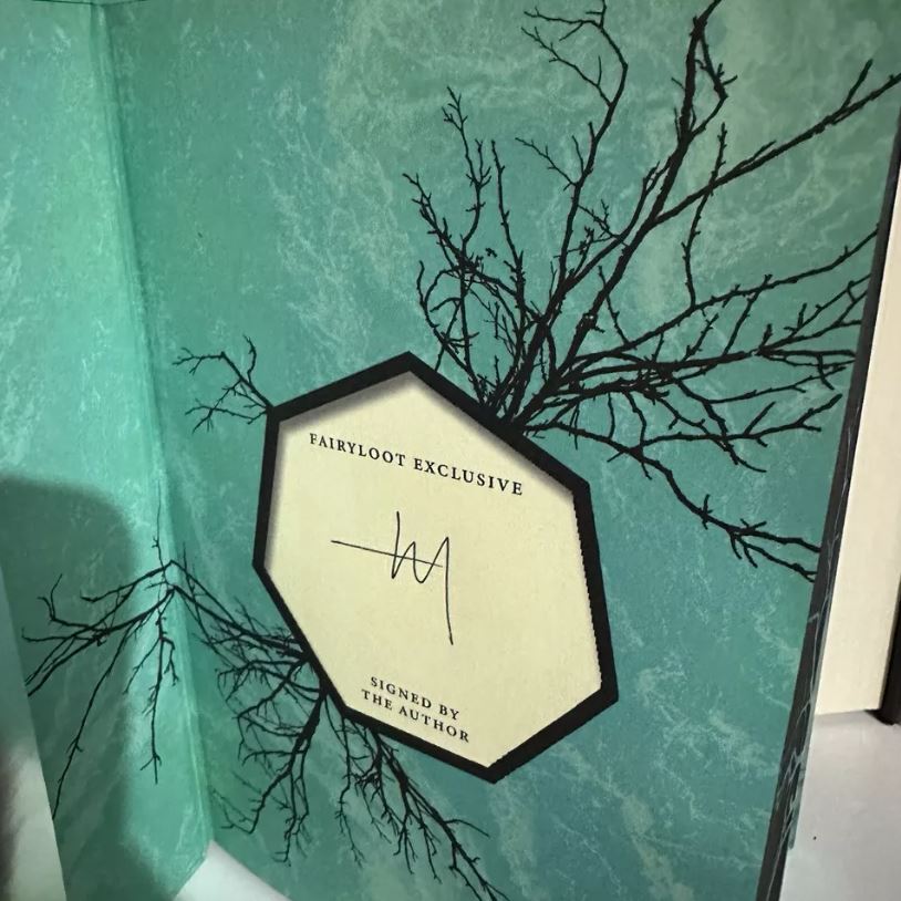 Fairyloot Shatter Me Series (Books 1-7) - BOOKS HAND SIGNED BY TAHEREH MAFI -